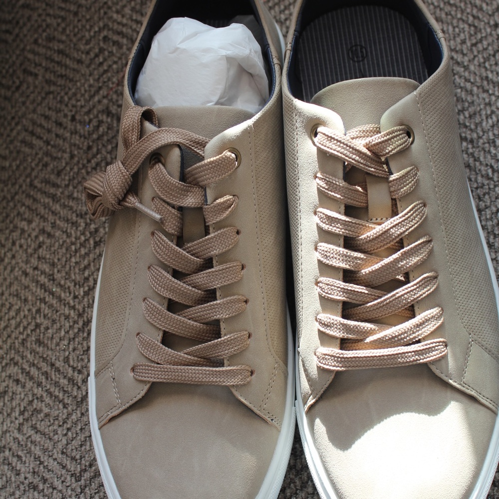 Toecap khaki shoes, 10.5, new, never worn